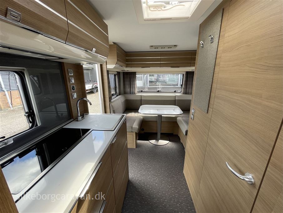 Adria Adora 482 LU